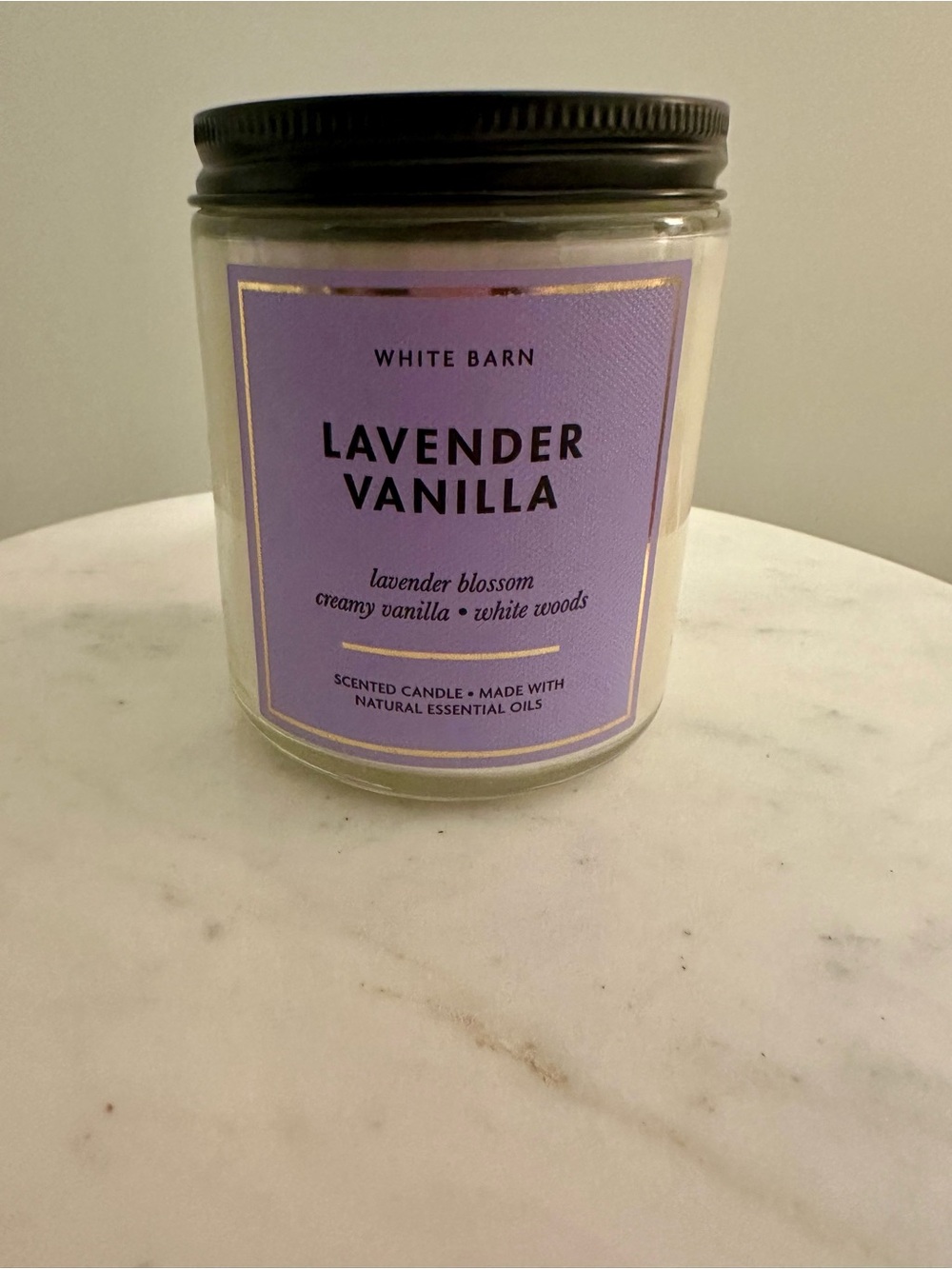 Bath & Body Works White Barn Lavender Vanilla Single Wick Candle 7 oz NEW